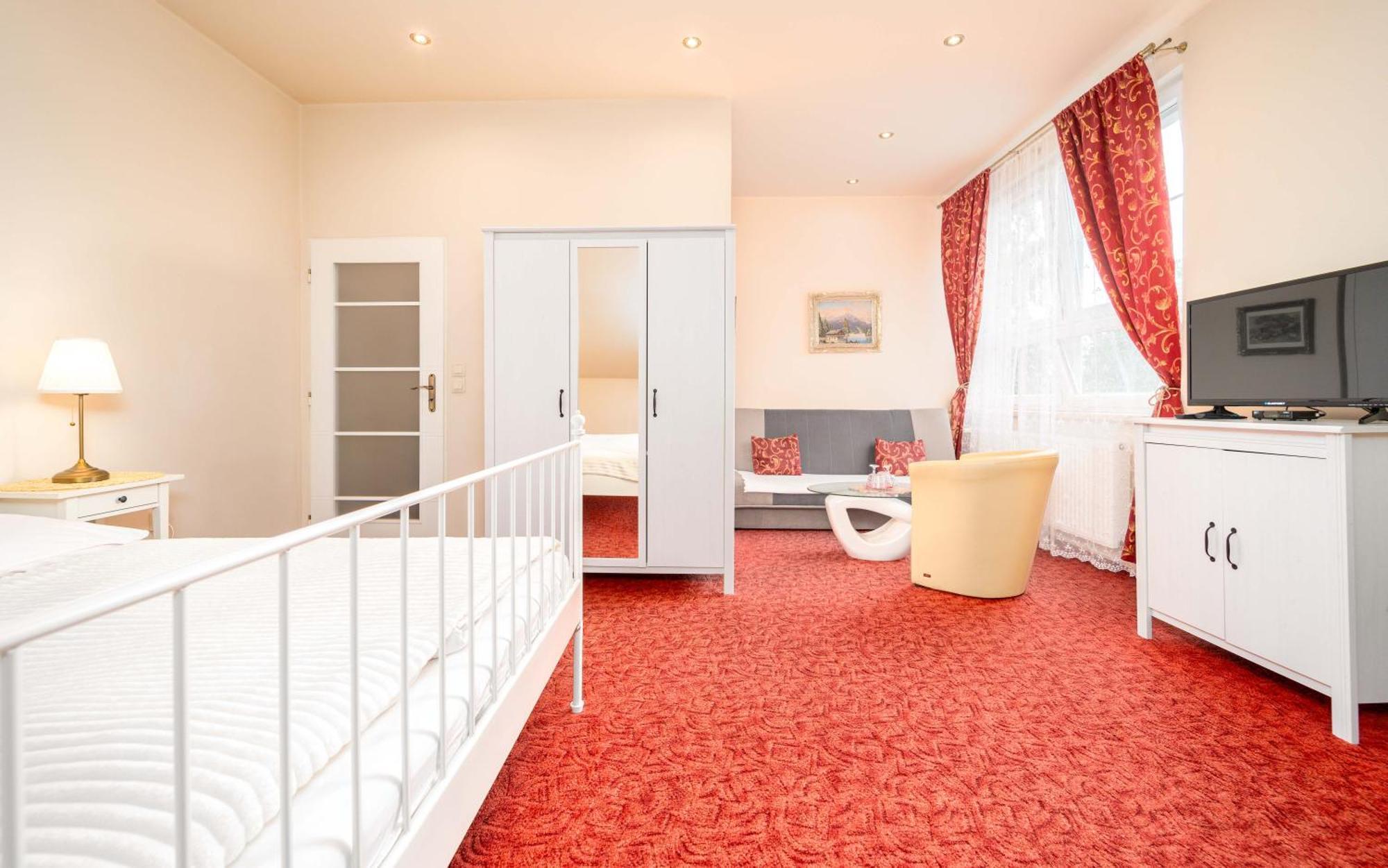 Hotel Na Skalkách Novy Jicin Ngoại thất bức ảnh