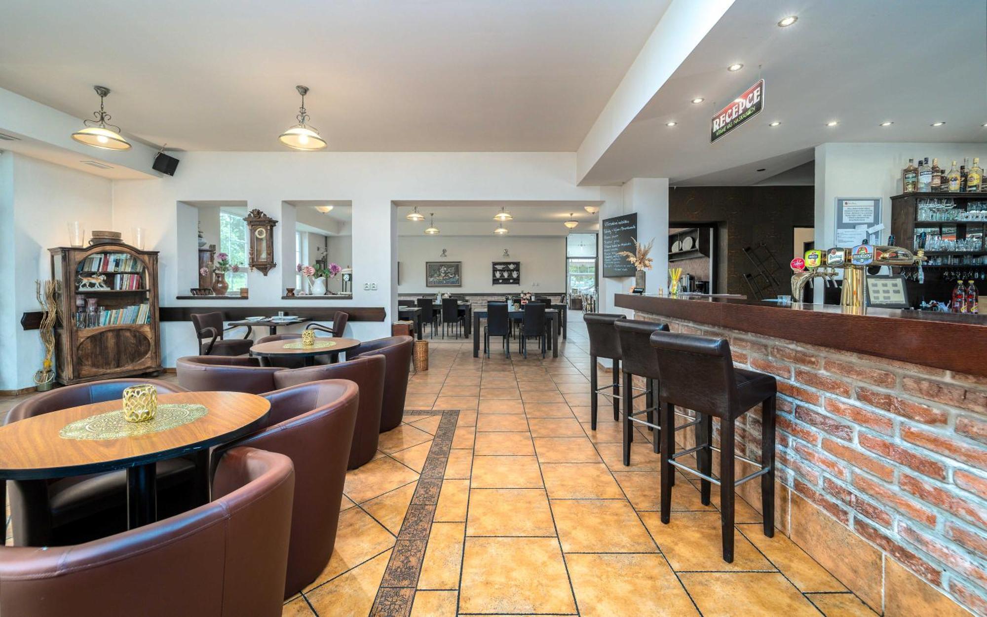 Hotel Na Skalkách Novy Jicin Ngoại thất bức ảnh